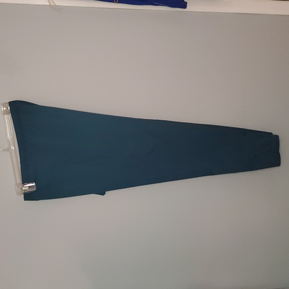 Dickies Scrub Set - Picture 3 of 10